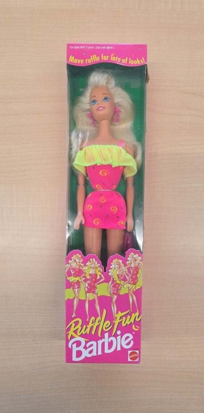 Mattel 1994 Ruffle Fun Barbie Doll Blonde 12433 NIB